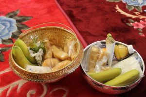 Offering bowls prepped for Pii Mai at Wat Lao Sayaphoum.